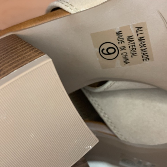 SODA Aran-s lt-taupe size 9 open toe chunky heel shoes - Picture 8 of 11